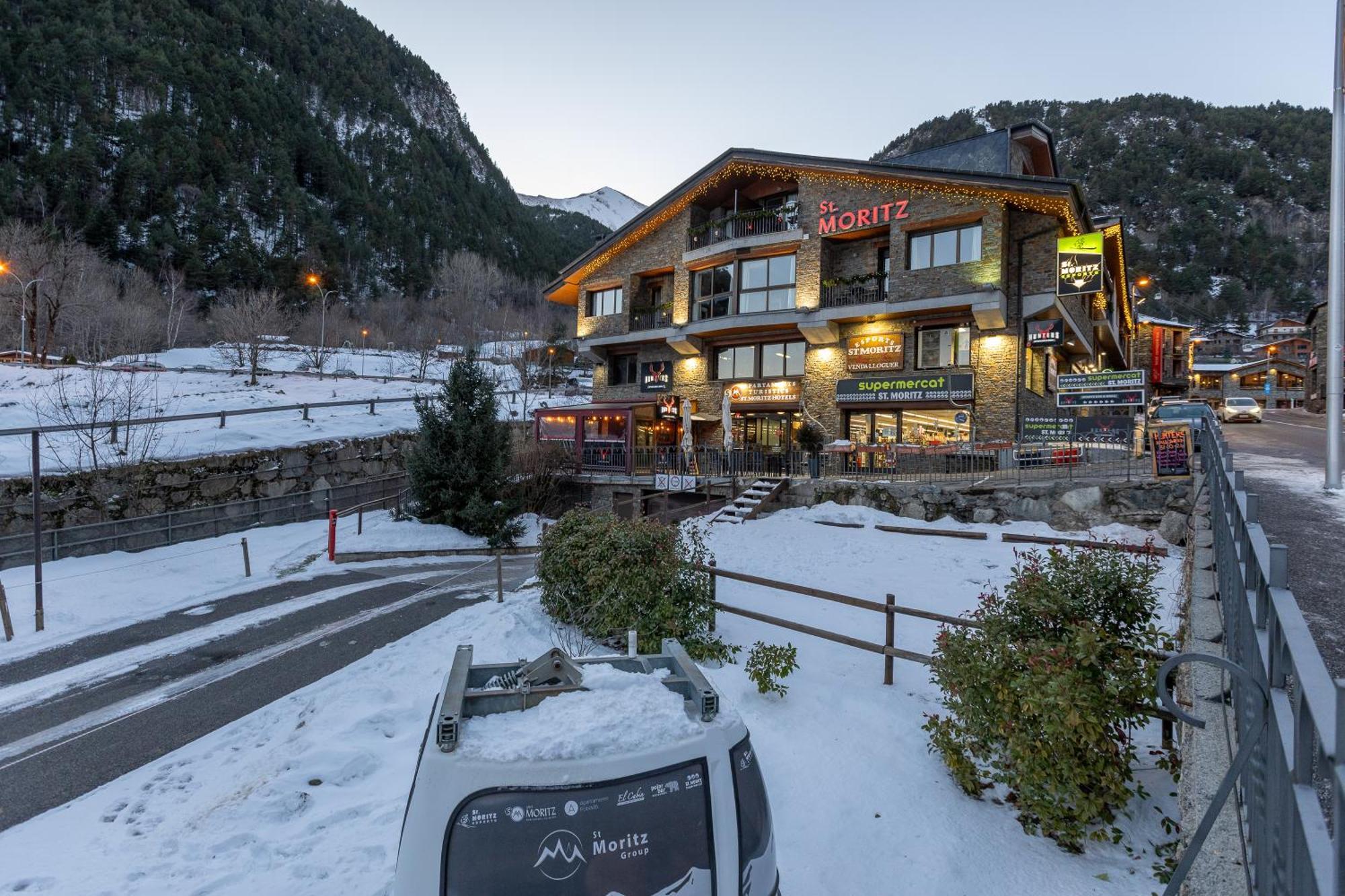Apartaments Sant Moritz Arinsal Eksteriør billede